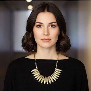 NECKLACE - gold statement